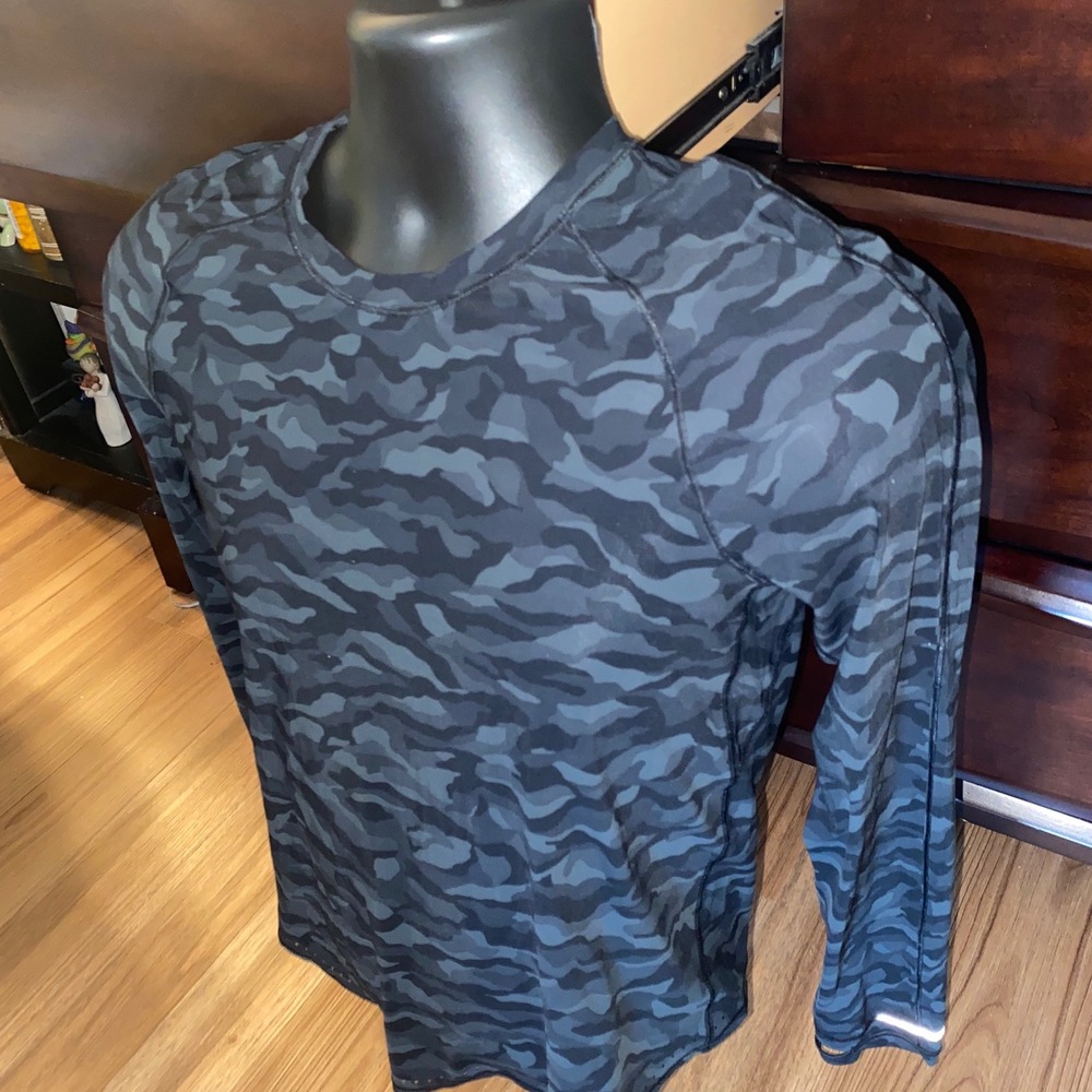 Lululemon Long Sleeve Swiftly Tech 2.0 Camo Black Gray Workout Top Size 4 - Picture 2 of 8